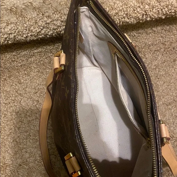 Elegant Brown Tote Bag - Picture 4 of 5